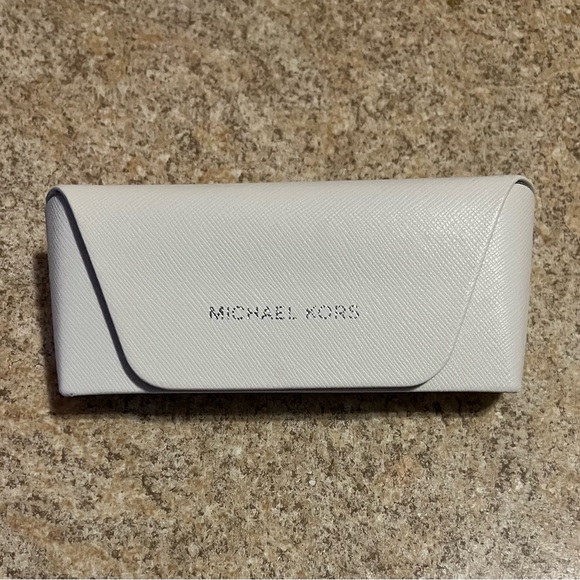 Michael Kors frames - Picture 7 of 7